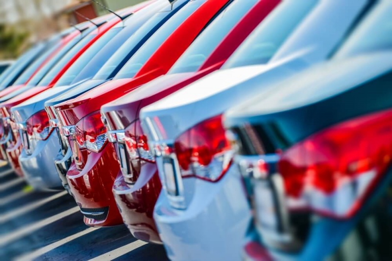 File:Cars.jpg