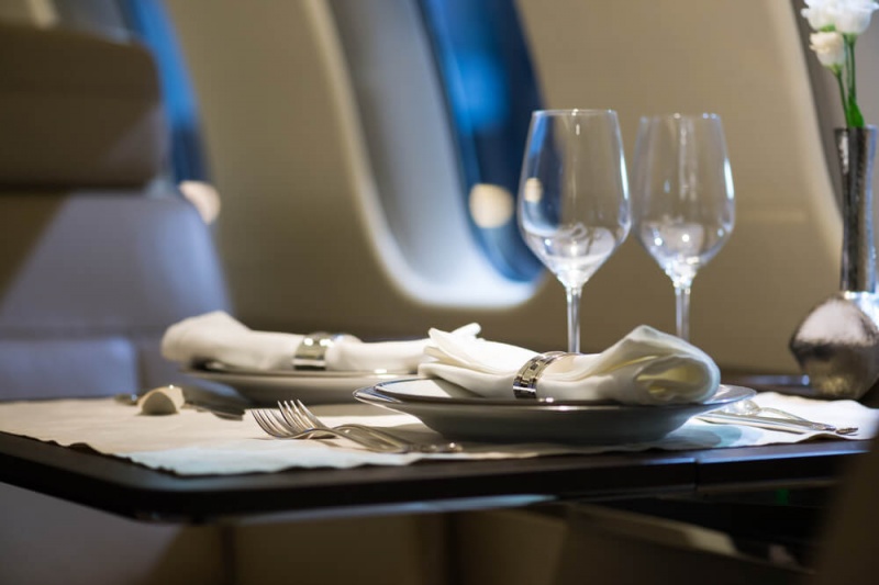 File:FirstClassMeal.jpg