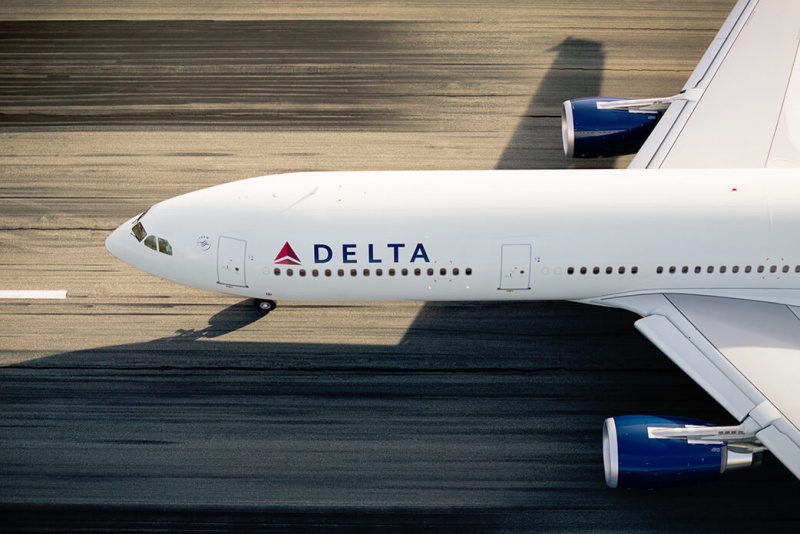 File:DeltaPlane.jpg